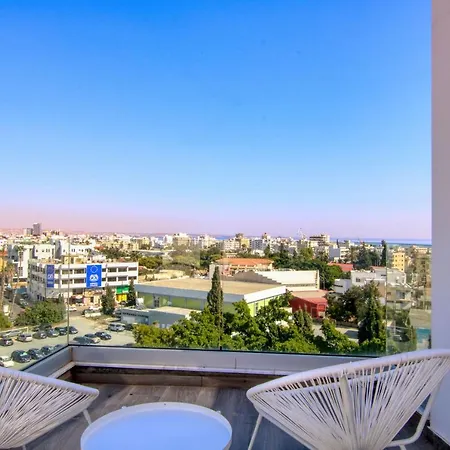 Phaedrus Living Coral Bliss