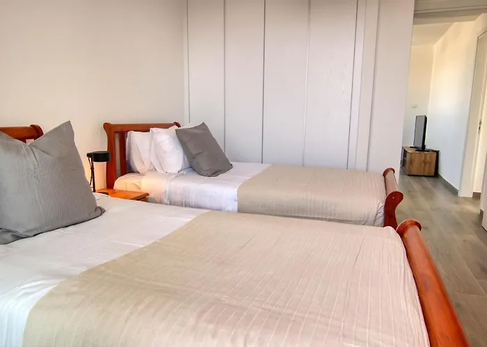 Phaedrus Living Coral Bliss * Larnaka